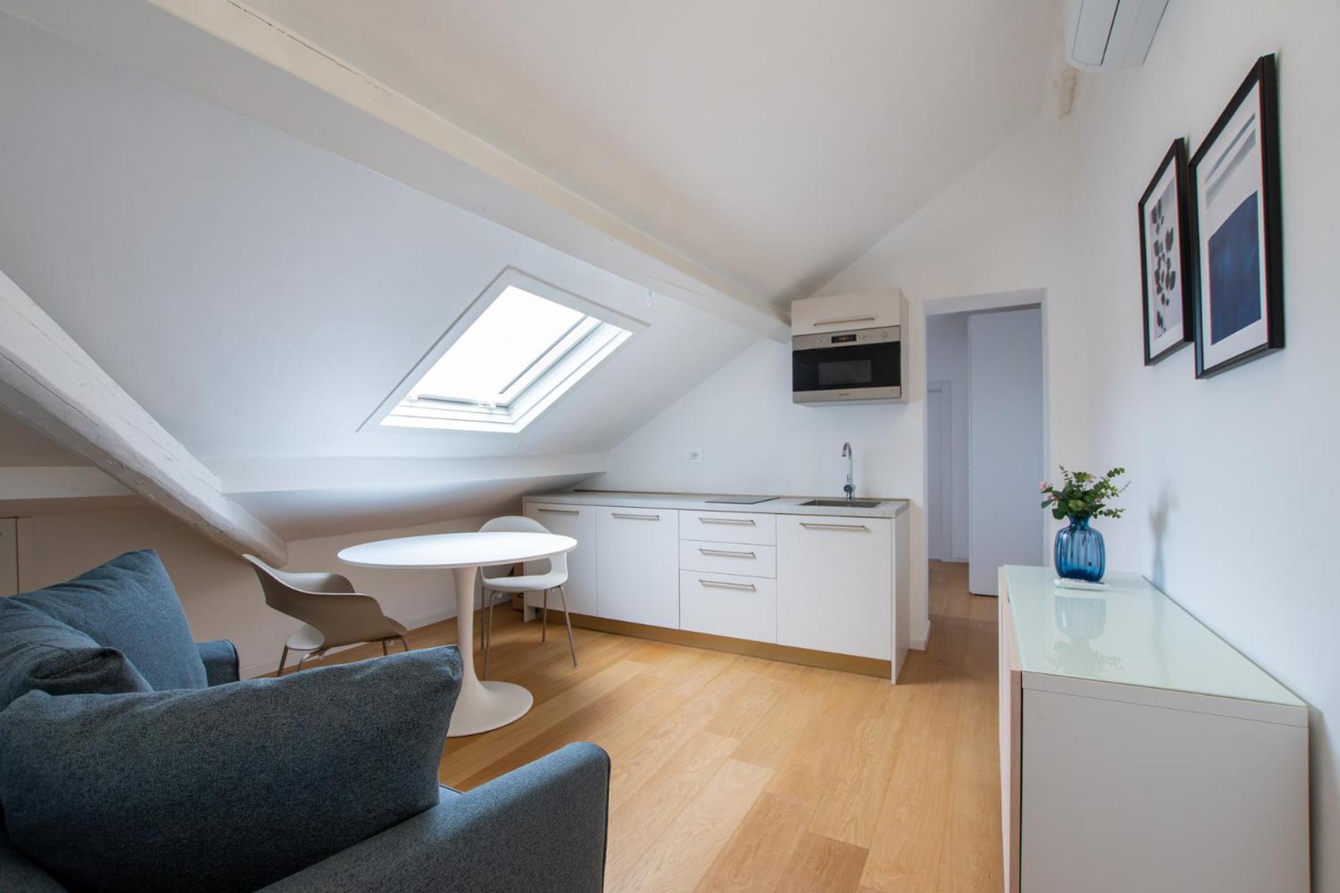 Appartement Via Crespi Attic